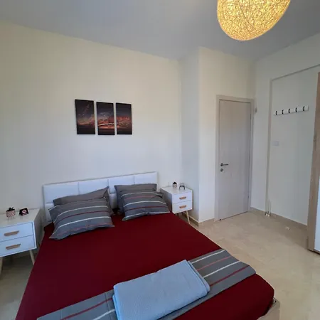 Heraklia Sea View Pool & Jacuzzi Villa