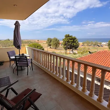 Villa Heraklia Sea View Pool & Jacuzzi *