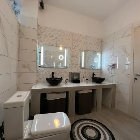 Vilă Heraklia Sea View Pool & Jacuzzi Nea Iraklia