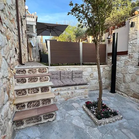 Heraklia Sea View Pool & Jacuzzi فيلة *