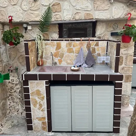 Heraklia Sea View Pool & Jacuzzi فيلة