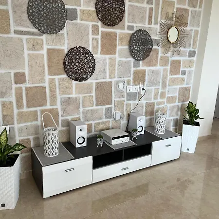 Heraklia Sea View Pool & Jacuzzi فيلة *