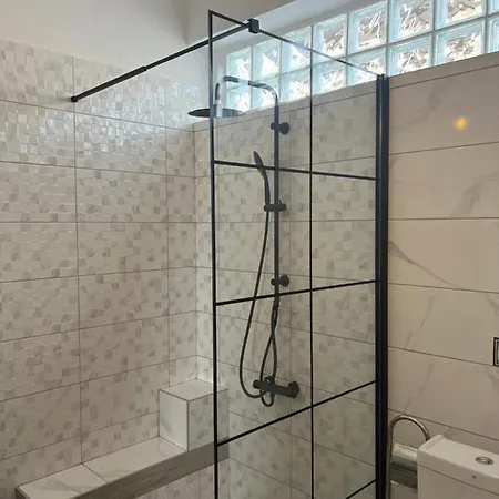 فيلة Heraklia Sea View Pool & Jacuzzi نيا إيراكليا