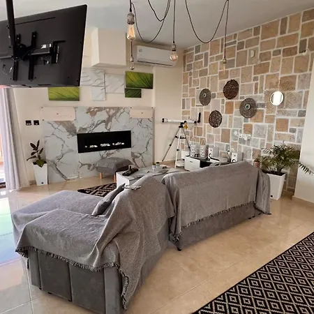 Heraklia Sea View Pool & Jacuzzi فيلة نيا إيراكليا